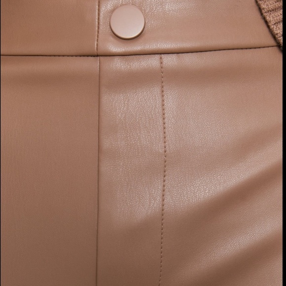 ZARA BNWT Faux Leather Leggings - Picture 7 of 8